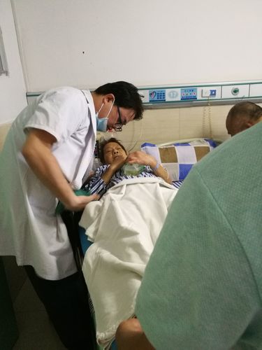 桃源县康复医院为85岁老人成功换髋