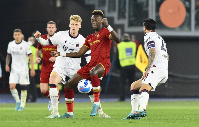 意甲大雪崩11到00意甲3冠王狂丢七分4豪门笑了米兰夺冠在望