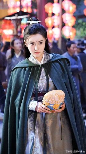 《长相守》"花锦绣"楷旋美图分享,感觉长得比女主好看