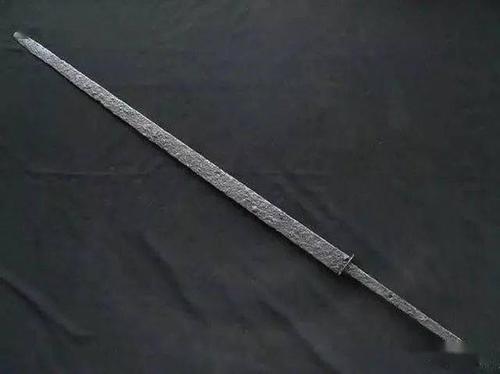 同样是双手使用的刀,日本武士刀和中国斩马刀你更喜欢