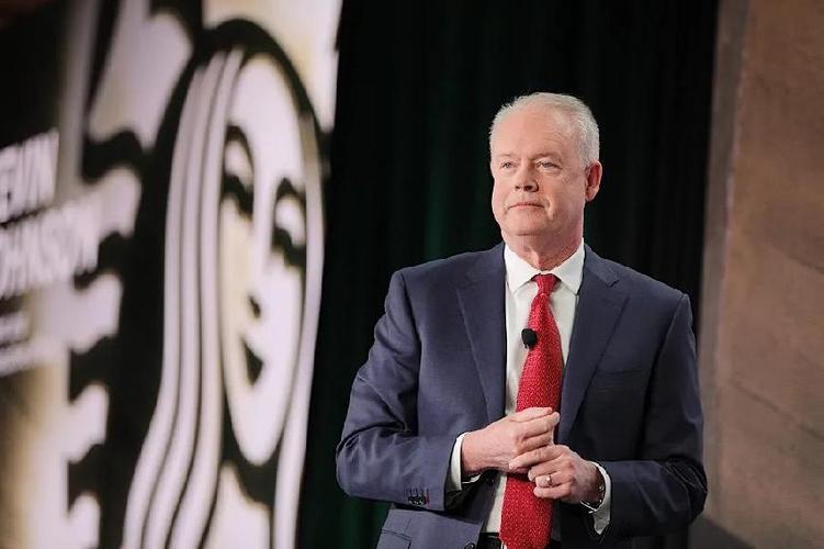 星巴克首席执行官凯文·约翰逊(kevin johnson)