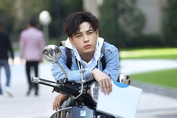 《正青春》洪尧:非科班出身却受到谢娜引荐,正向实力演员前行