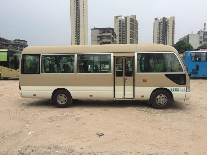 22座豪华中巴 - 22-28座豪华中巴 - 车辆展示 - 清远
