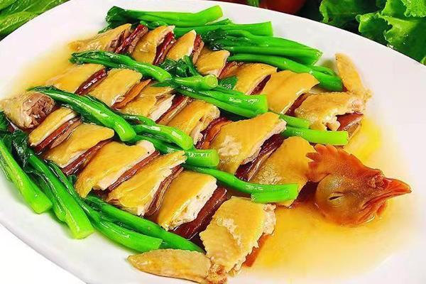 广州文昌鸡白切贵妃鸡特点:著名的粤式菜肴.