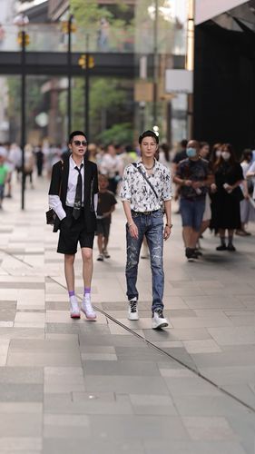 我要上热门#玉总很久没带她的小伙伴来逛街了,这次有