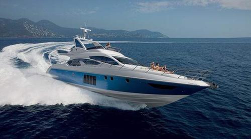 进口游艇阿兹慕游艇界的超跑在三亚租价很低廉