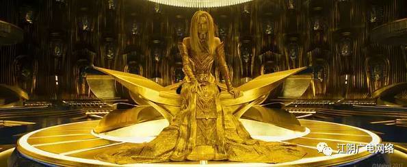 而他与星爵的父子情也是串起第二部的重要线索 女祭司阿耶莎,可以将