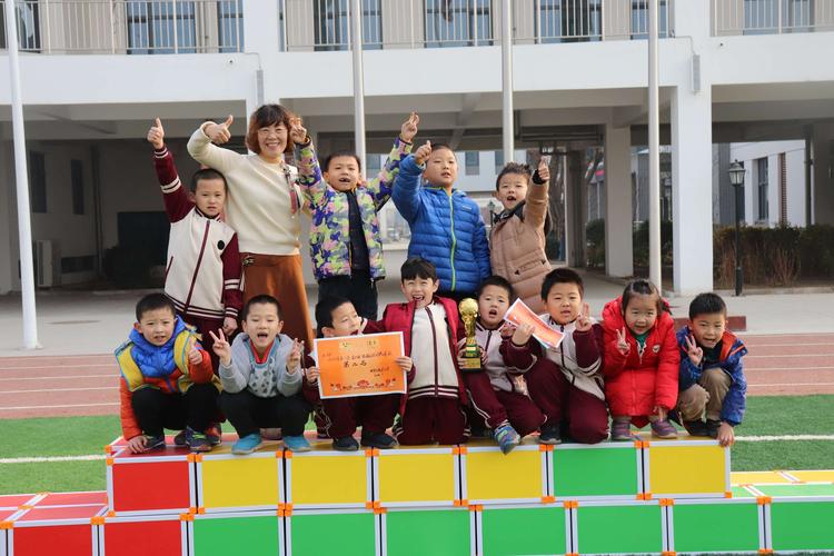 保定市复兴小学第一届"复兴杯"校园足球对抗赛活动纪实