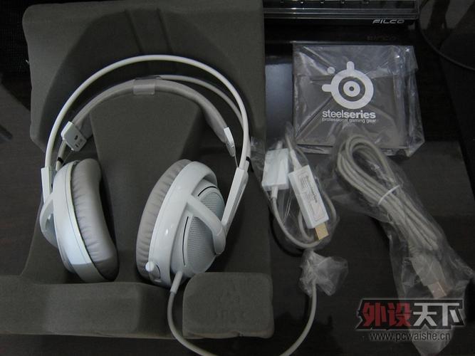 赛睿steelseries 西伯利亚v2 霜冻之蓝/冰蓝/暗黑3/navi 耳机送礼