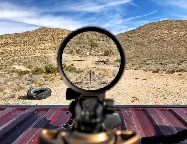 狙击镜里的真实画面什么样看狙击手射击的场景难怪能轻易一枪爆头