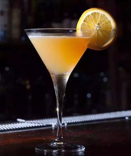 以白兰地为基酒的三大著名鸡尾酒