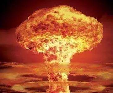 网易首页>网易号>正文申请入驻> 原子弹爆炸产生强烈辐射,冲击波,瞬间