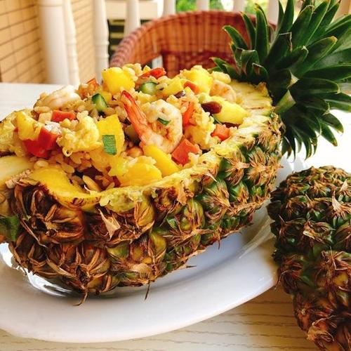 泰式菠萝饭,其实很容易做,蛋炒饭秒变东南亚风味