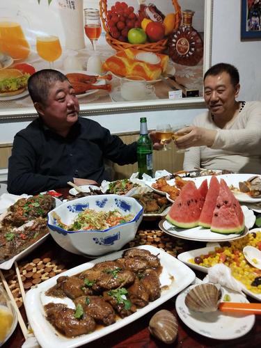 小年夜饭一大聚会!幸福快乐美哒哒!