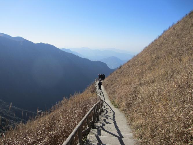 2013秋 兄弟们登顶武功山白鹤峰 - 安福游记攻略【携程攻略】