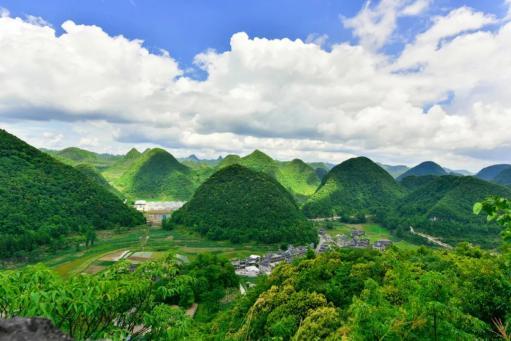 册亨县冗渡镇大寨村 || 激活"红色密码" 扮靓美丽乡村
