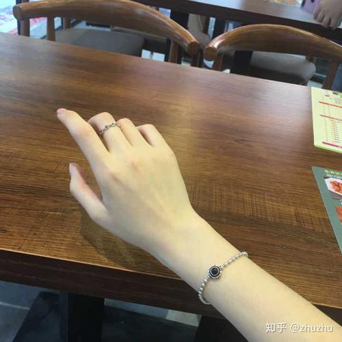 女生有一双好看的手是怎样的体验?