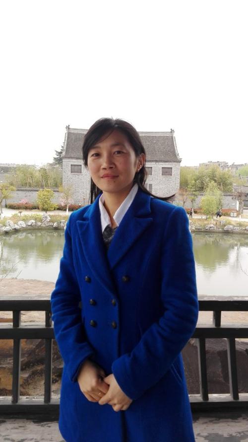 李红梅 