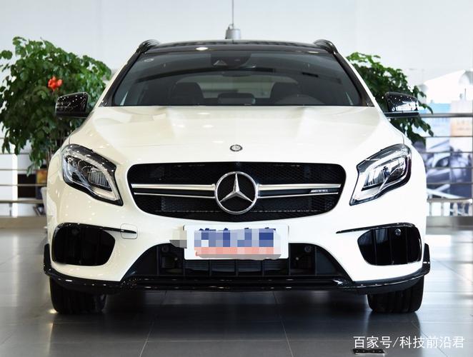 奔驰gla amg汽车,白色车身,简约时尚