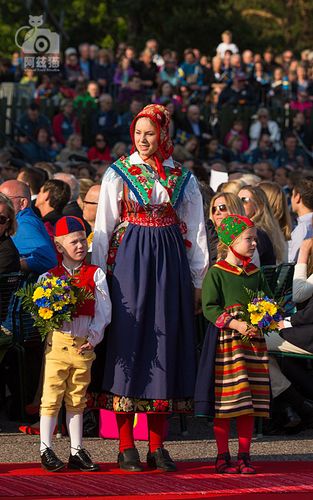 【瑞典】难得一见的北欧民俗