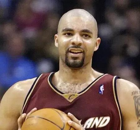 布泽尔:不作死就不会死|克利夫兰骑士|勒布朗詹姆斯|姚明|德隆