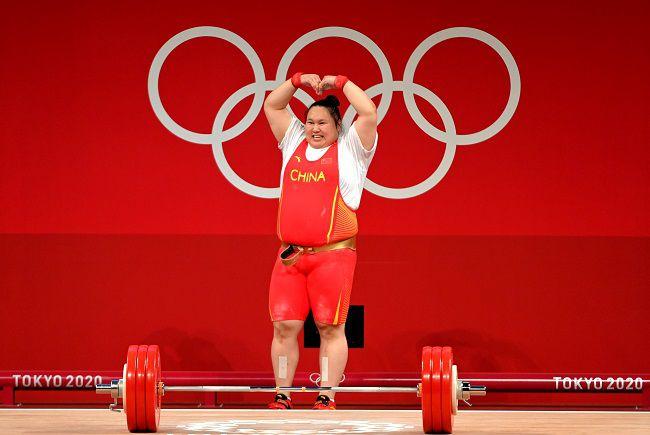 东京奥运会举重女子87公斤以上级:李雯雯创奥运纪录夺金