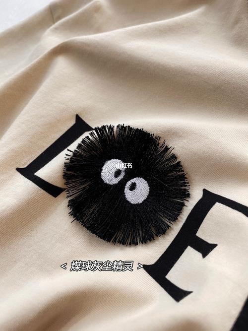 罗意威loewe短袖 煤球豆豆_罗意威怎么样_杏色_时尚