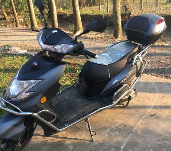 雅迪战途加长版