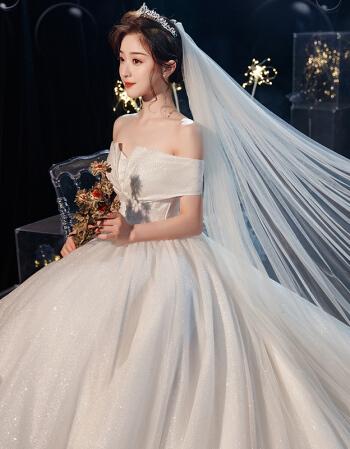 年轻女生穿的孕妇主婚纱2021新款气质拖尾森系超仙梦幻法式大码200斤