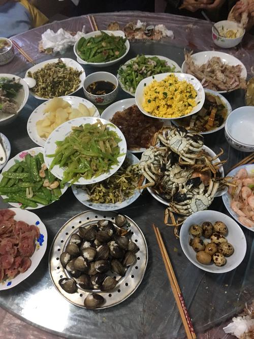 过年怎能不吃大鱼大肉呢?
