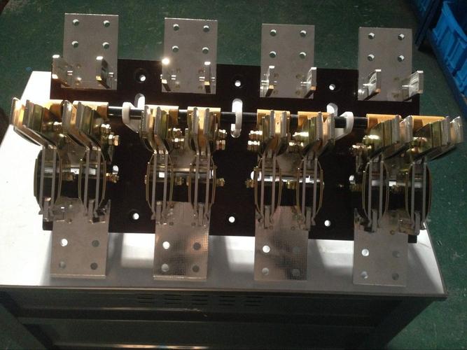 正品hs13bx-3000/40 3000a刀开关闸 双投隔离开关 拉闸式 三相四线