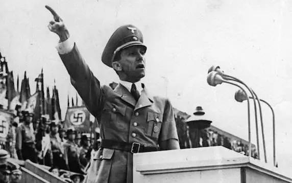 "谎言重复一千遍既是真理",这句话出自二战时期德国宣传部部长戈培尔