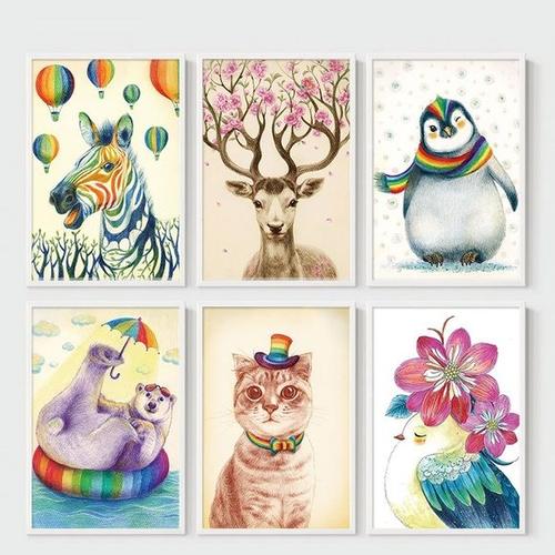 卡通动物装饰画.将彩虹元素融入图案创作中,卡通而不失单调.