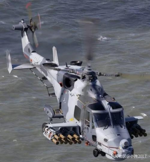 推出挂20枚小导弹的"超级大山猫"战斗直升机