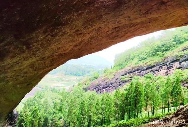 仙居县中国第二个大佛洞是一道奇观