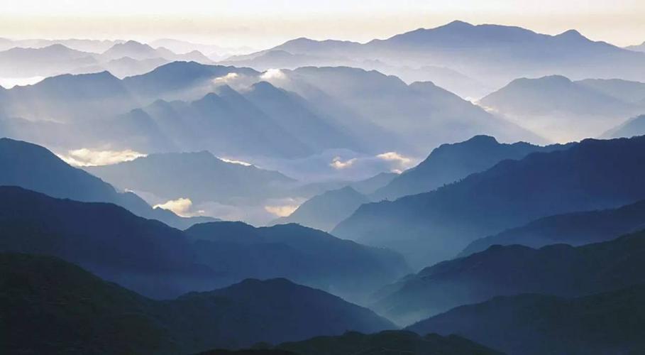 浙江名字最霸气的一座山,被誉为"百山之祖",是全省第二高峰