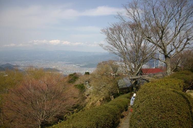 标题:葛城山