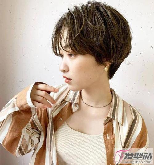日系中性风短发 盐系少女必备发型推荐