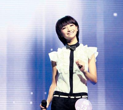 苏妙玲时隔十年重返舞台,一曲《命硬》唱哭了多少人