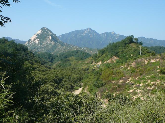 马兰村位于保定市阜平县城南庄镇西部深山区,这里是抗战时期晋察冀边