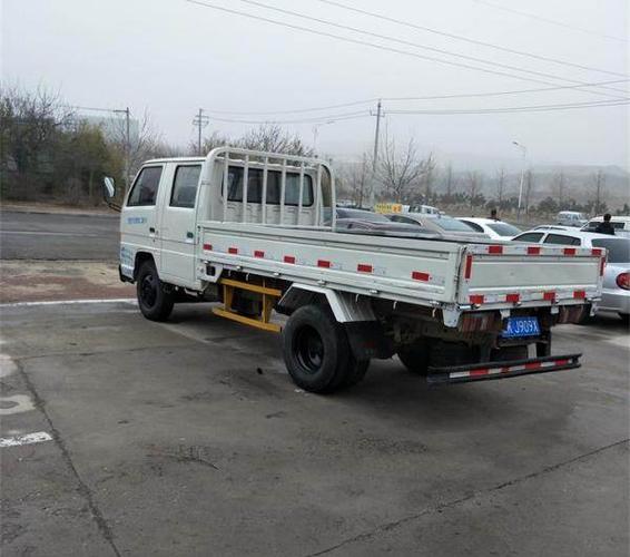 2011年上牌,江铃五十铃顺达双排平板货车,斗