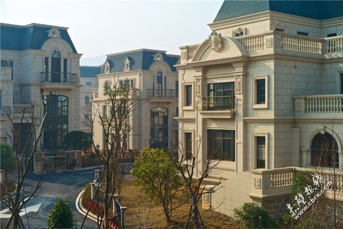 小编碎碎念:安全感,首先是在于人身的安全,赤壁·印象荣盛物业在2013
