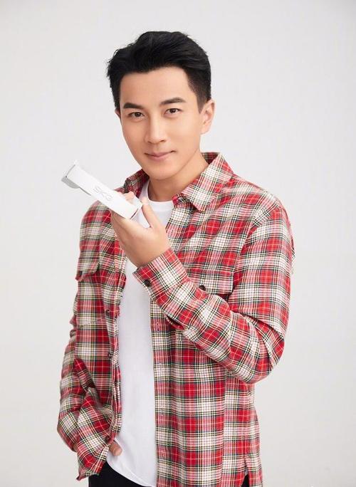 有种"整容"叫刘恺威,颜值大变,46岁成韩国欧巴