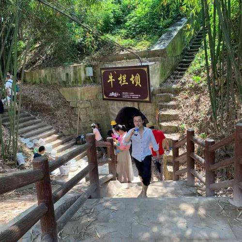 牛栏坝沙滩-"坐标:导航直接输大渡口牛栏坝公交站,.