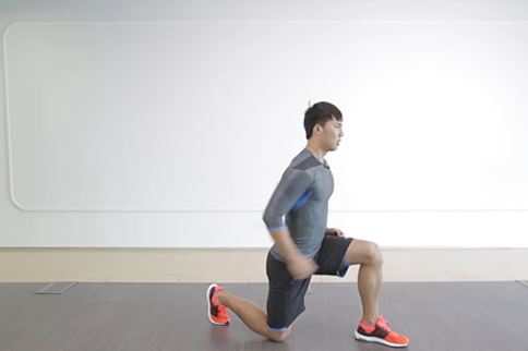 跳跃箭步蹲的标准动作是什么