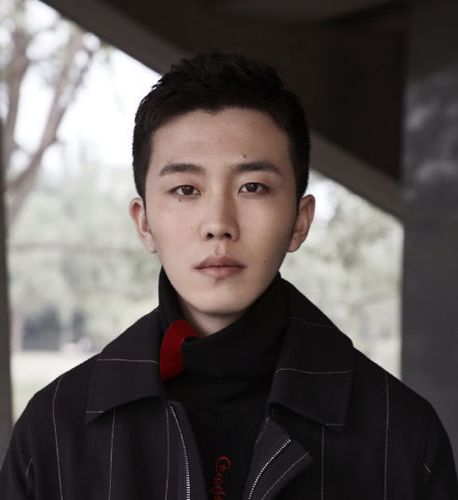 陈情令:温晁扮演者反差大 戏外变"宝藏男孩"