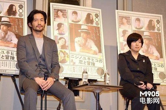 竹野内丰扮性欲旺盛好色男 宣传新片遭百名美女围攻