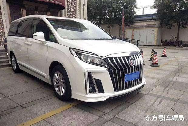 别克版"埃尔法"亮相,超大前脸霸气无比,要抢丰田饭碗!