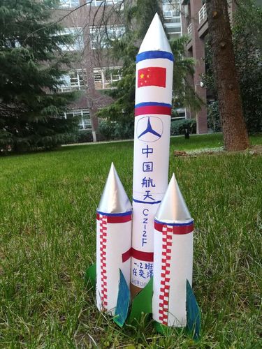 看我图形七十二变——西安经发学校一年级组手工制作