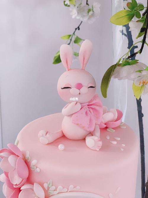 爆可爱小兔子蛋糕_兔子_蛋糕_美食_美食展示